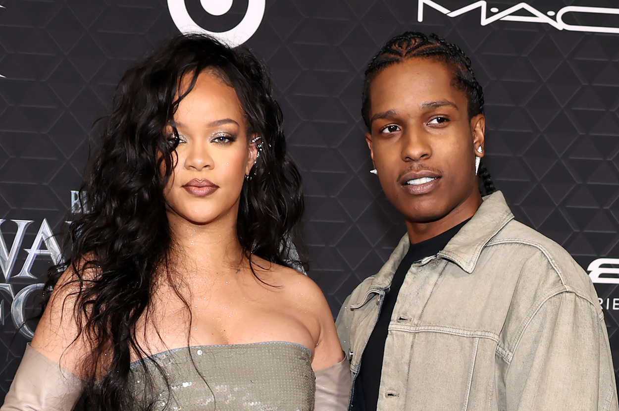 after-rihanna-admitted-that-their-son-rza-has-inherited-her-forehead,-a$ap-rocky-has-declared-that-he-loves-his-“boy’s-big-forehead”