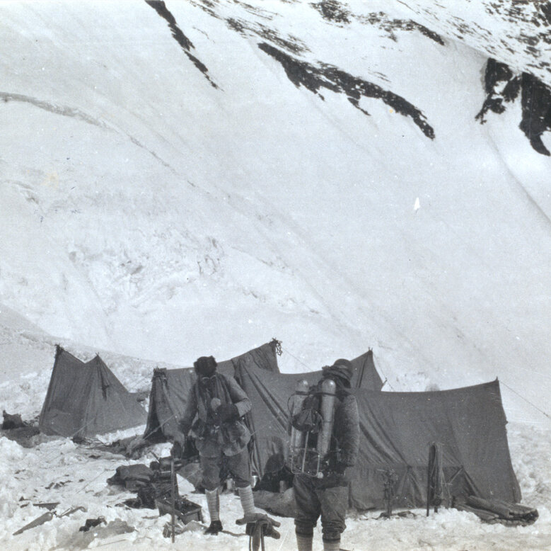 boot-found-at-everest-could-be-from-sandy-irvine,-who-vanished-100-years-ago