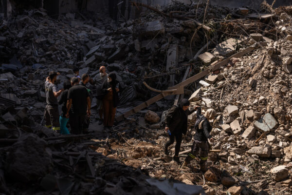 rescuers-search-for-survivors-after-strikes-hit-central-beirut