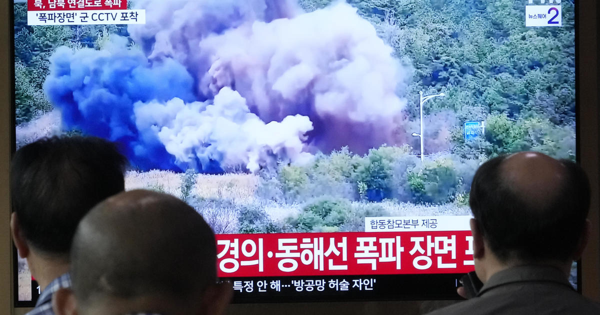 north-korea-blows-up-parts-of-inter-korean-roads-on-its-territory,-south-says