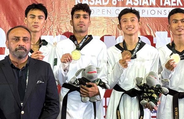 pakistan’s-shahzeb-khan-wins-gold-in-asia-open-taekwondo-championship
