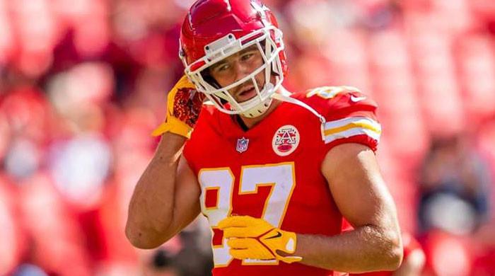 travis-kelce-reflects-on-backing-the-team-in-‘hostile-territory’