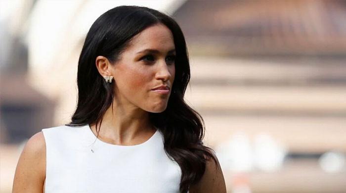 meghan-markle-gets-damaging-call-out-for-trying-to-follow-prince-harry