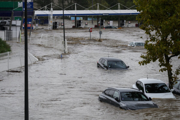 france-struggles-to-dry-out-from-flash-flooding