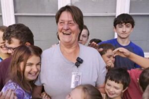 missouri-community-inspired-to-name-school-building-after-its-dedicated-custodian