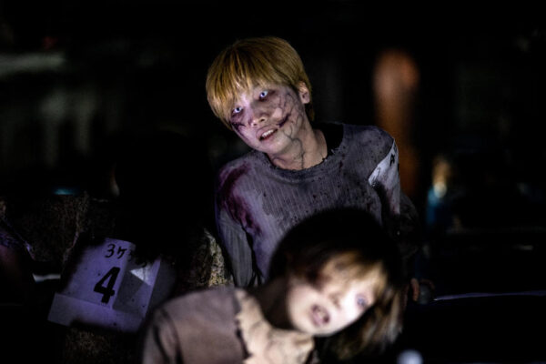 japan-“zombie”-train-spooks-passengers-ahead-of-halloween