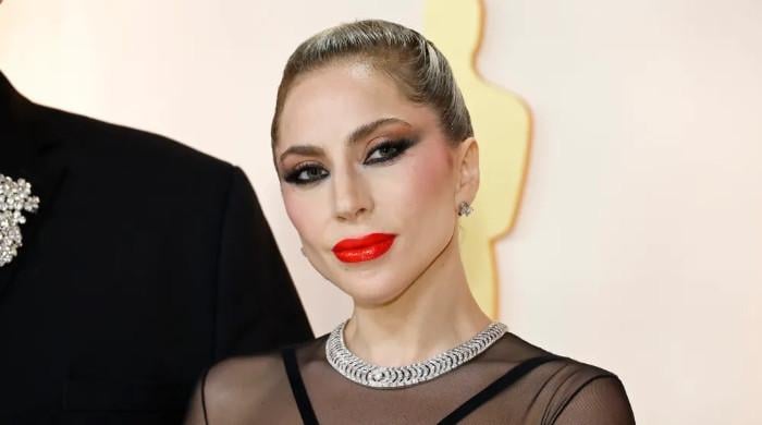 lady-gaga-tired-of-explaining-her-love-life-to-friends:-source