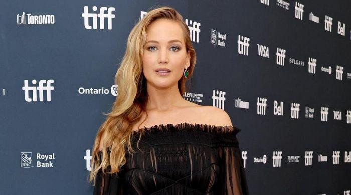 pregnant-jennifer-lawrence-gushes-over-‘perfect-timing’-for-second-child