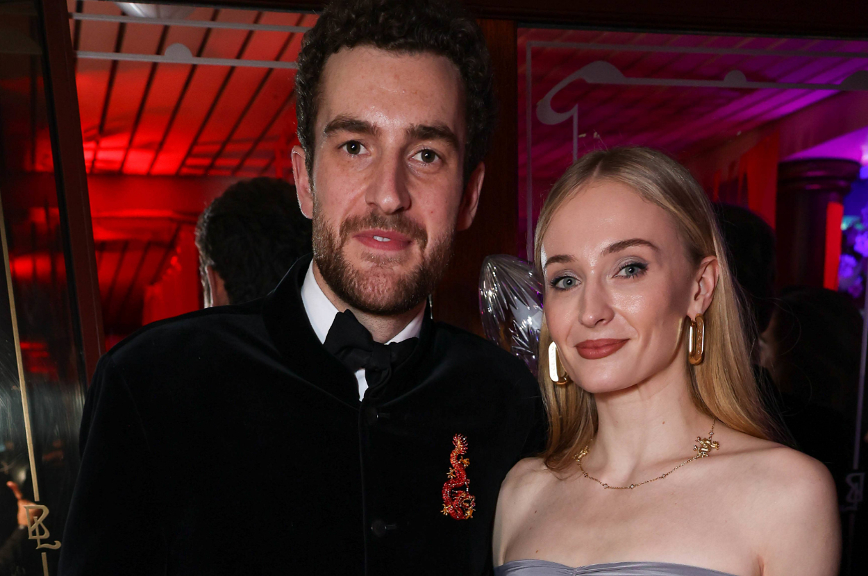 sophie-turner-posted-a-pda-filled-tribute-to-her-boyfriend,-peregrine-pearson