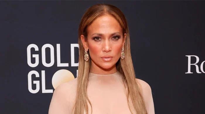 jennifer-lopez-serves-style-goals-ahead-of-upcoming-major-event