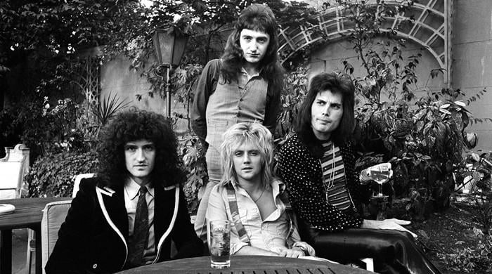 queen-guitarist-admits-how-led-zeppelin-‘saved’-them