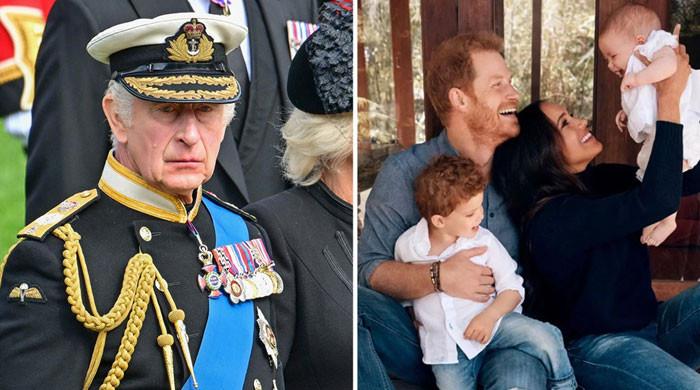 king-charles-releases-emotional-statement-after-lilibet,-archie’s-christmas-plan-revealed