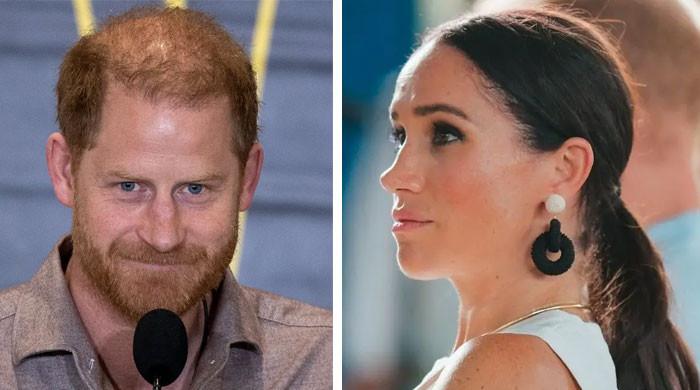 meghan-markle-reducing-herself-in-front-of-prince-harry