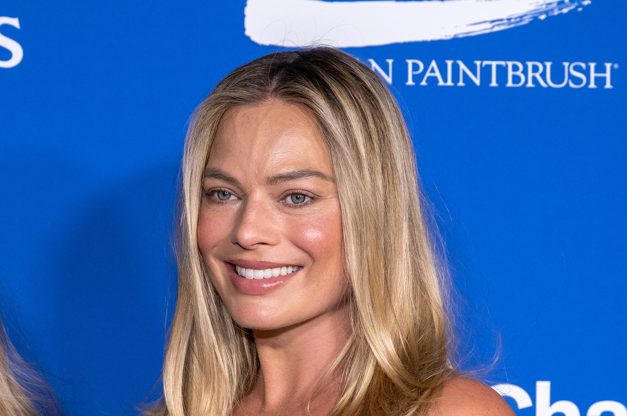 margot-robbie-has-reportedly-given-birth-to-her-first-child-and-congratulations-are-in-order