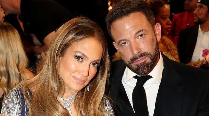 ben-affleck-praises-jennifer-lopez-amid-ongoing-divorce-battle