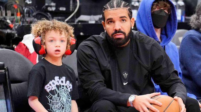 drake-receives-sweet-‘thank-you’-note-from-7-year-old-son-adonis