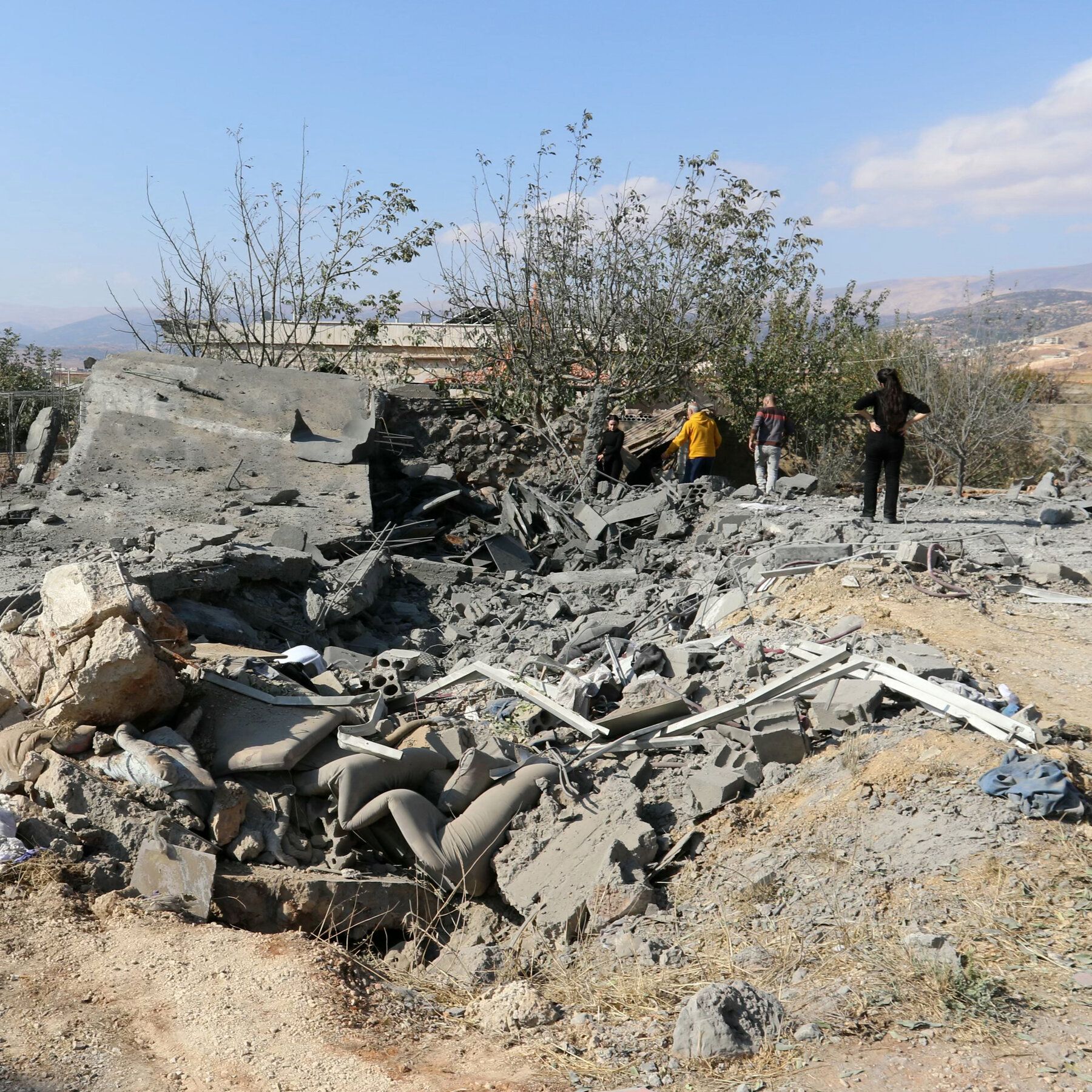 israeli-strikes-killed-20-people-in-northeastern-lebanon,-health-ministry-says