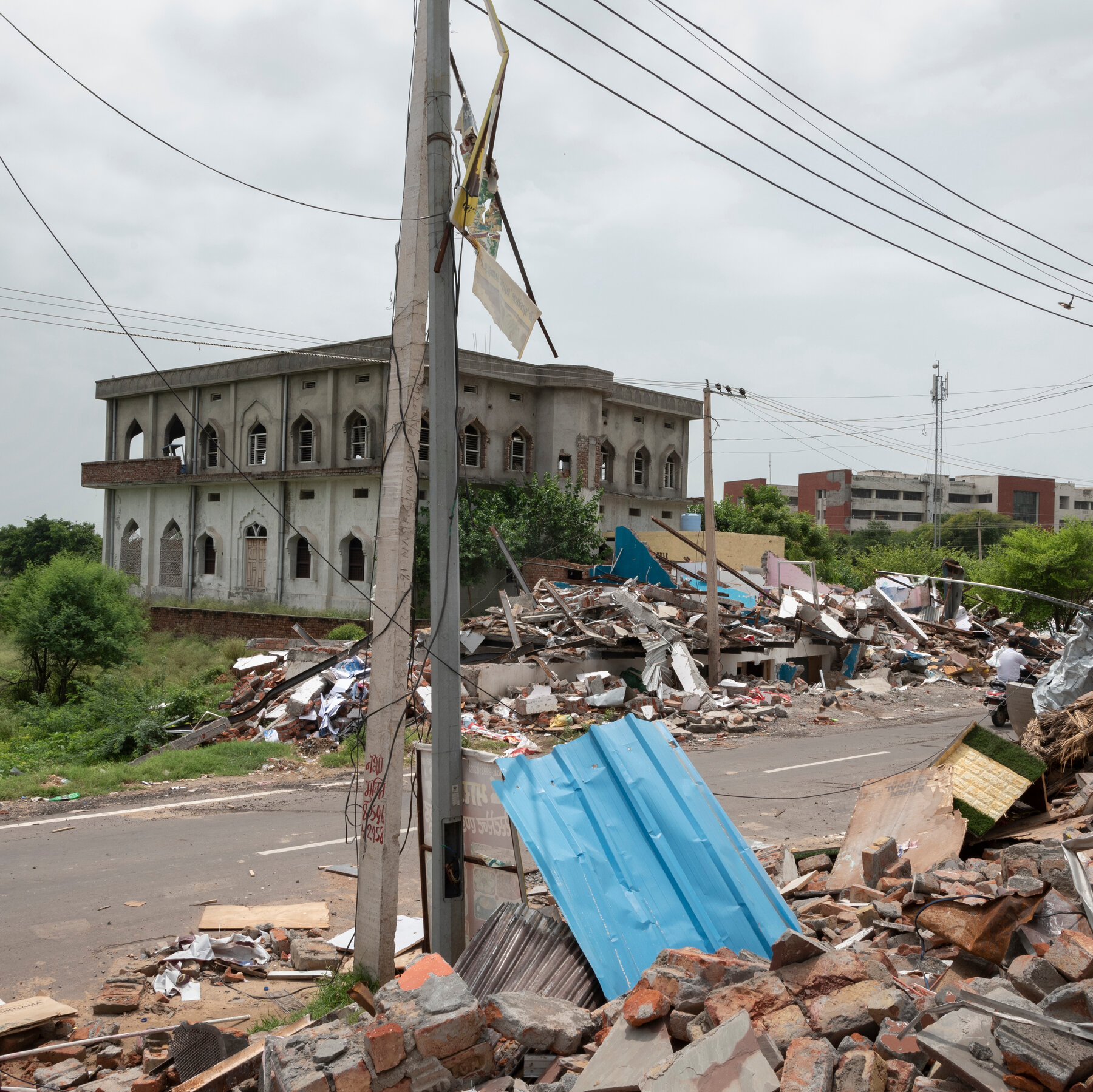 india-court-bans-‘bulldozer-justice’-often-used-against-muslims