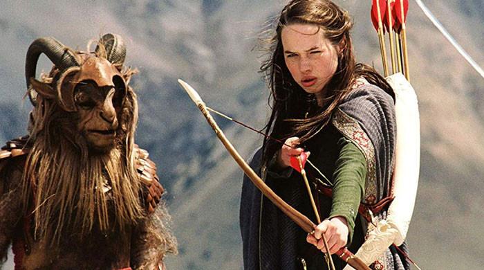 ‘the-chronicles-of-narnia’-faces-flak-from-legendary-author