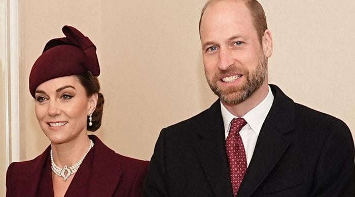 kate-middleton-suffers-awkward-mishap-with-king-charles-during-key-state-visit