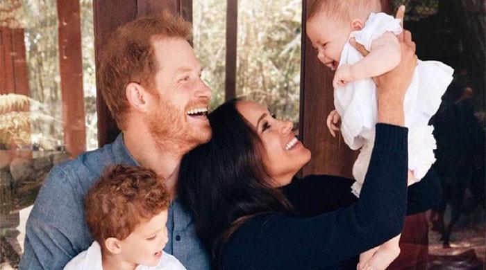 prince-harry-worried-about-archie,-lilibet