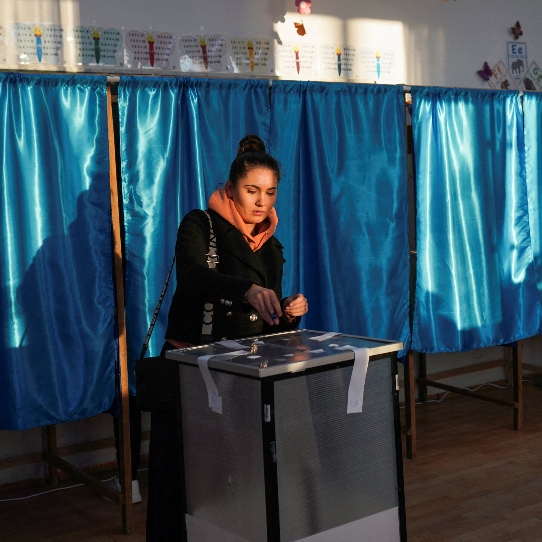 romanian-court-annuls-presidential-election