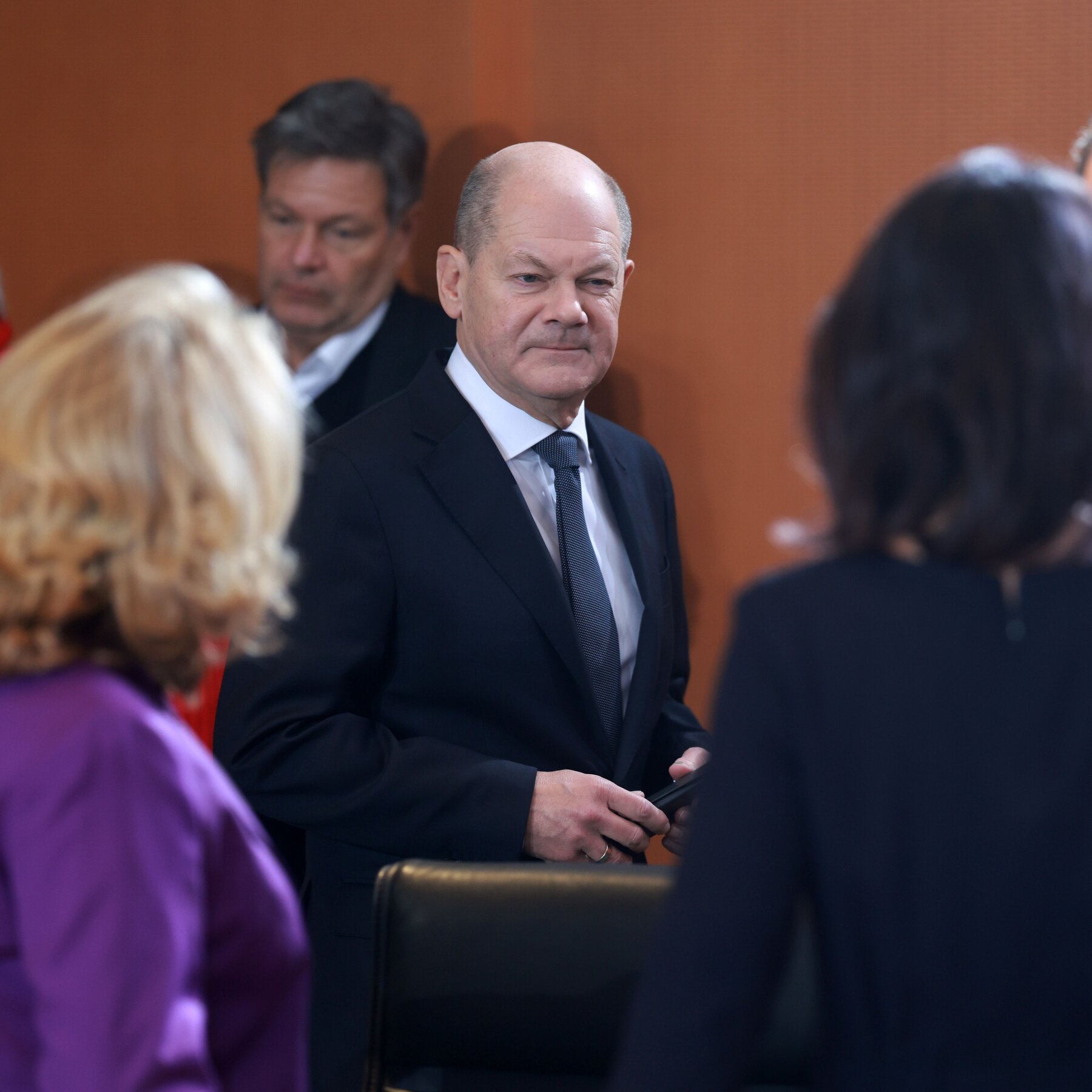 scholz-calls-for-confidence-vote,-in-step-toward-german-elections