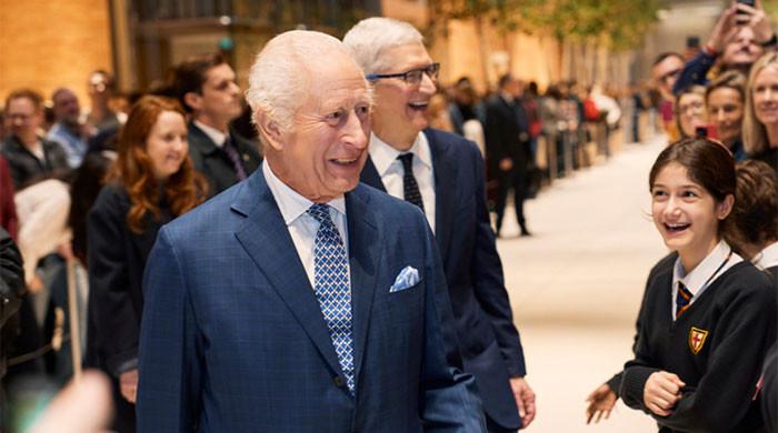 king-charles-‘honours’-tim-cook-with-latest-move