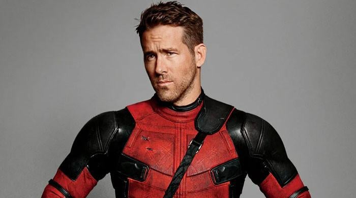 ryan-reynolds-reprises-his-‘deadpool’-role-with-mind-blowing-twist