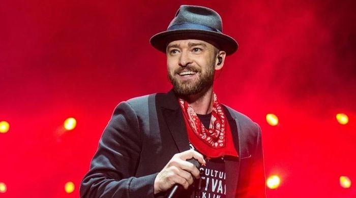 justin-timberlake’s-wardrobe-mishap-takes-centre-stage-during-nashville-concert