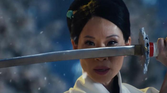 lucy-liu-channels-‘kill-bill’-character-in-snl’s-‘the-grinch’-remake