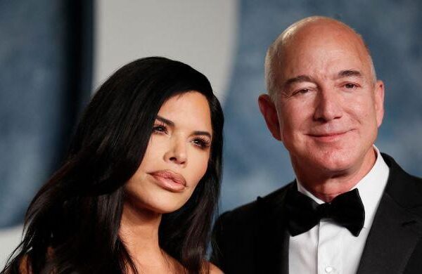 jeff-bezos-answers-rumours-of-christmas-wedding-plan-with-lauren-sanchez