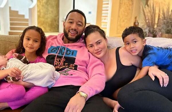 chrissy-teigen-says-daughter-esti-is-ae˜obsessed’-with-famous-wrestler