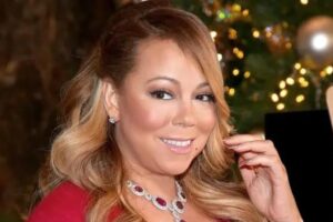 mariah-carey-turns-heads-as-she-embraces-her-signature-90s-style