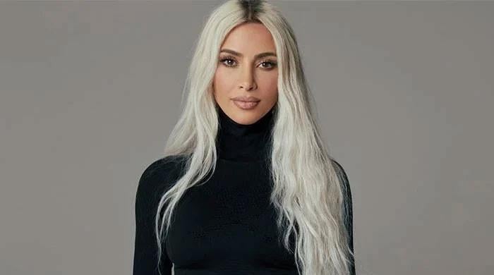 kim-kardashian’s-kids-look-all-grown-up-in-new-holiday-snaps