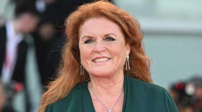 sarah-ferguson-avoids-mishap