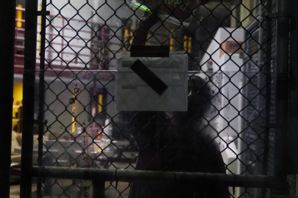 guantanamo-bay-explained:-the-costs,-the-captives-and-why-it’s-still-open