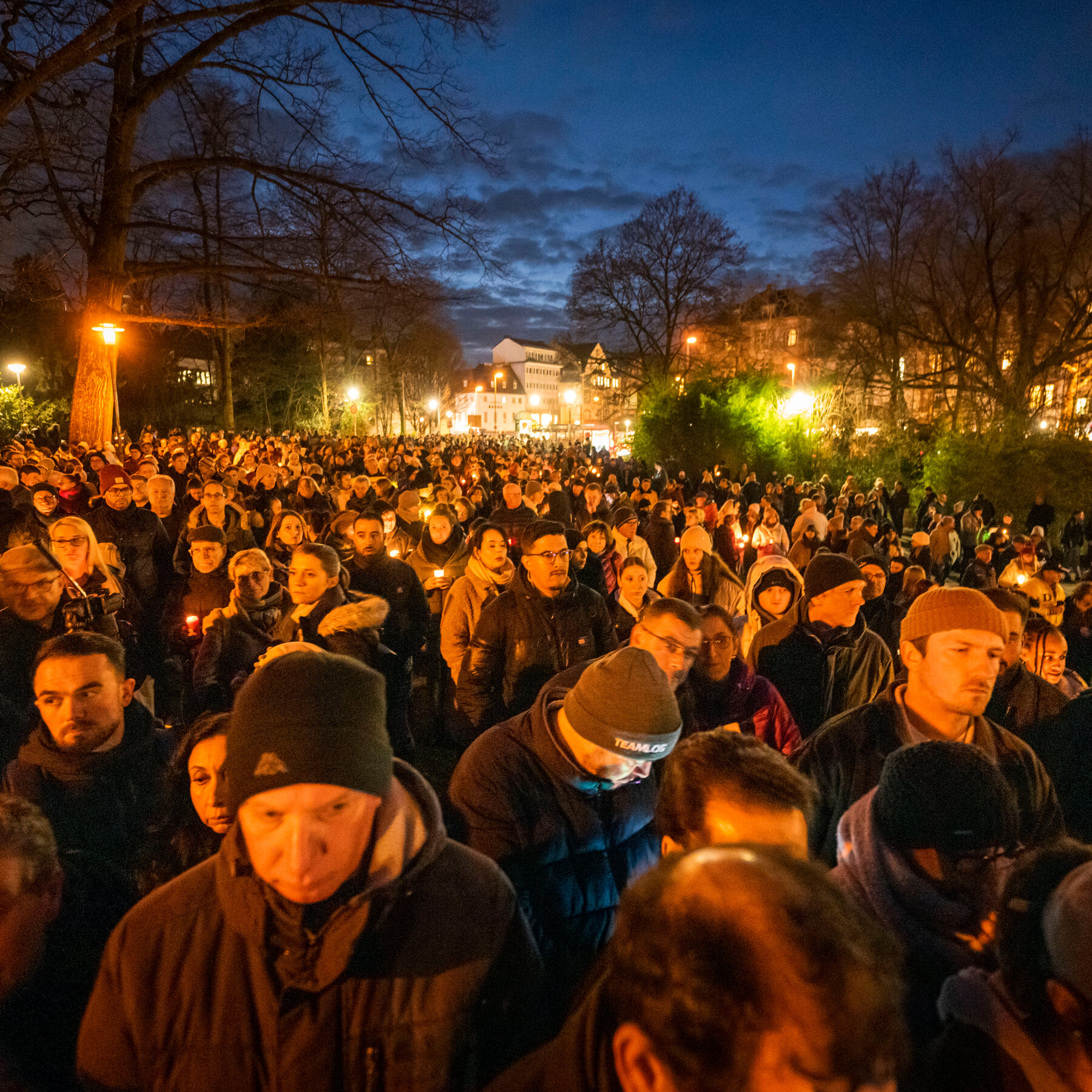 ‘firewall’-around-the-far-right-wobbles-in-germany