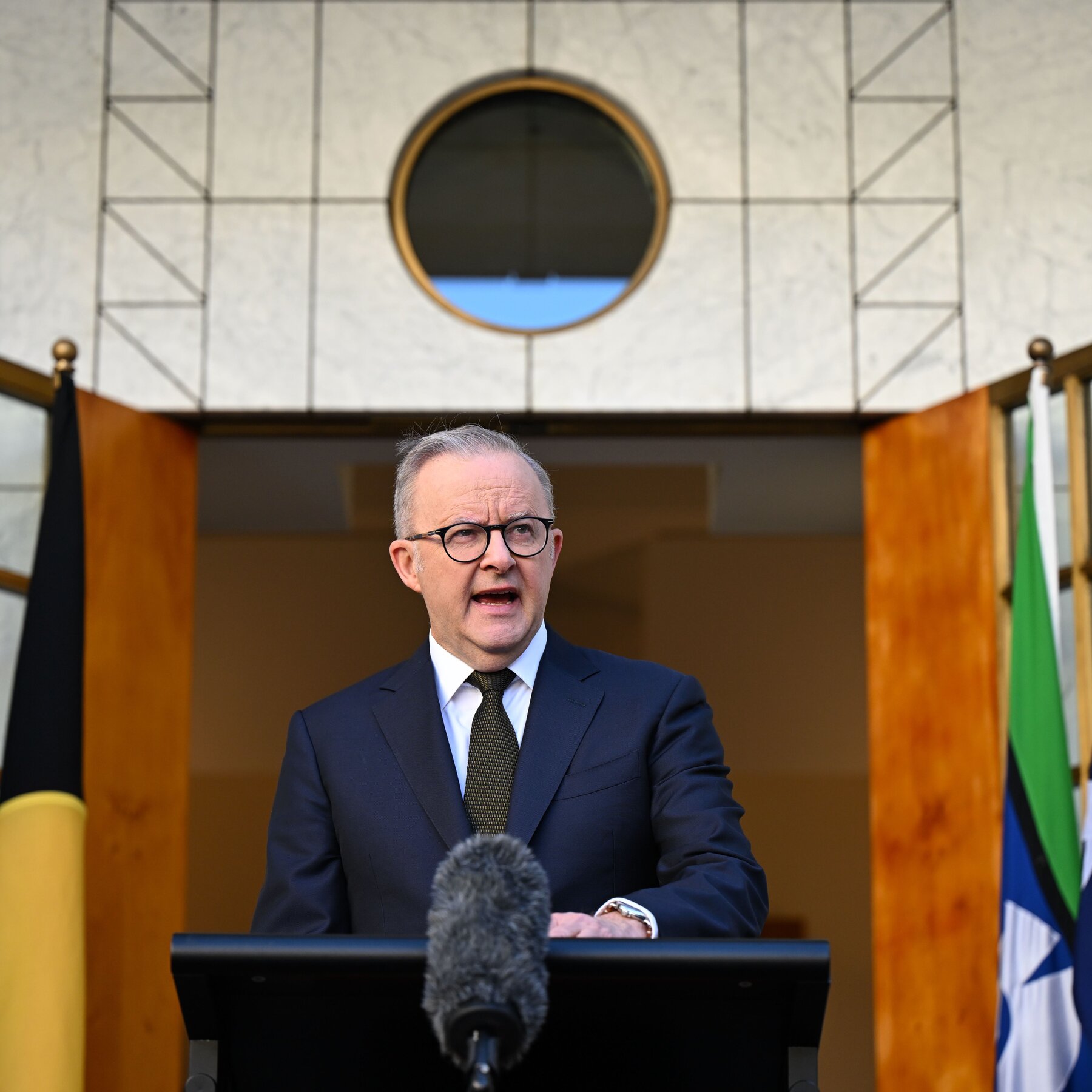 australian-health-workers-suspended-after-threatening-israeli-patients