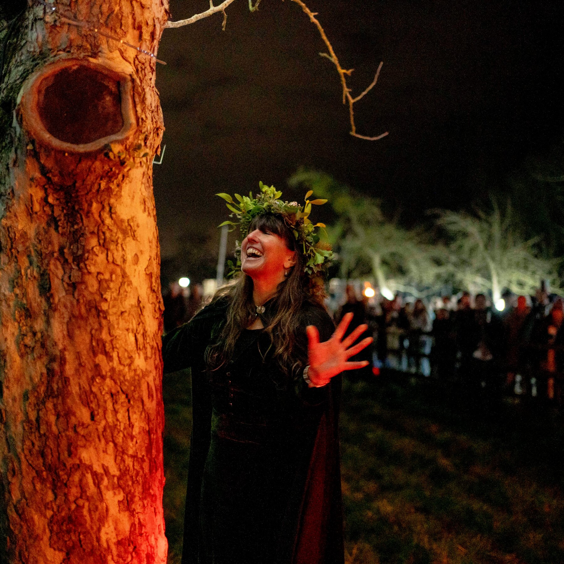 singing-to-trees-to-make-good-cider:-an-ancient-english-ritual-is-back