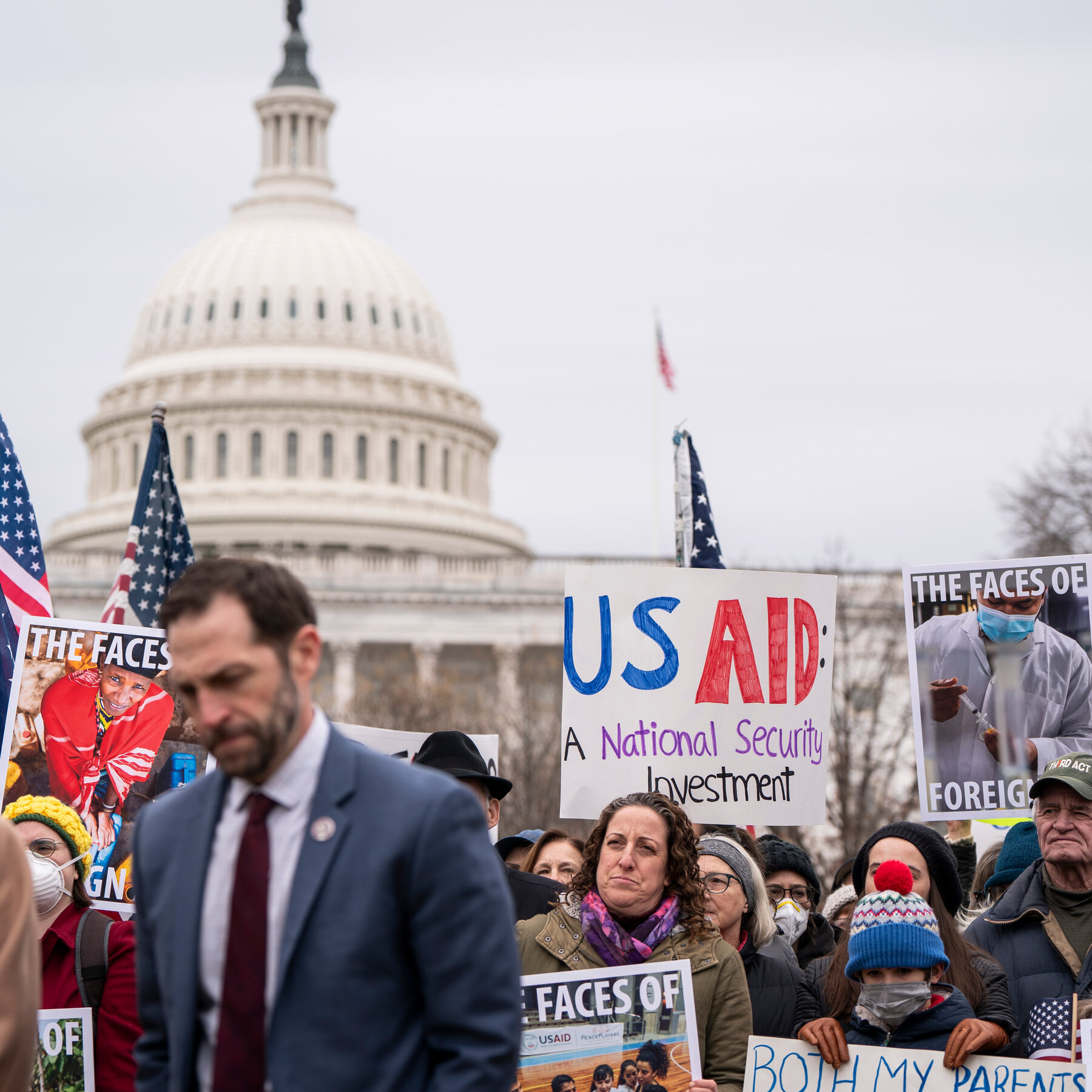 usaid.-appointees-fire-hundreds-working-on-urgent-humanitarian-aid