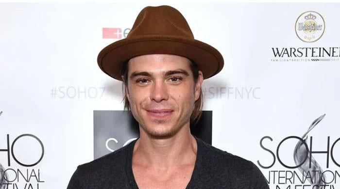 matthew-lawrence-spills-shocking-details-on-ryan-reynolds-on-set-behavior