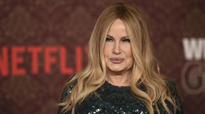 jennifer-coolidge-opens-up-about-hard-partying-in-20s-and-its-impact-on-career