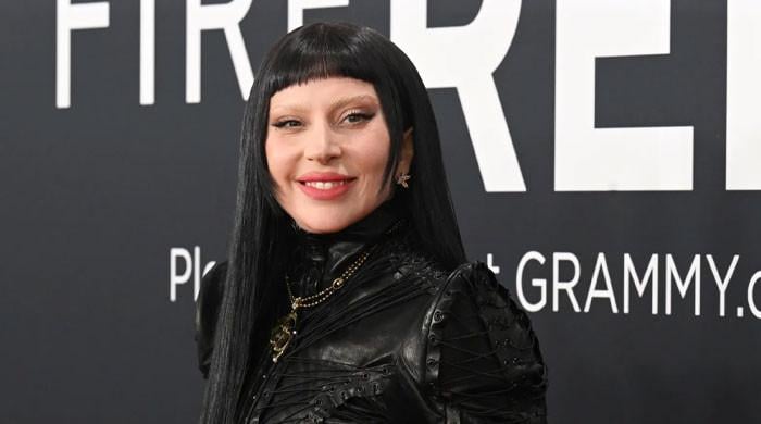 lady-gaga-debuts-new-hair