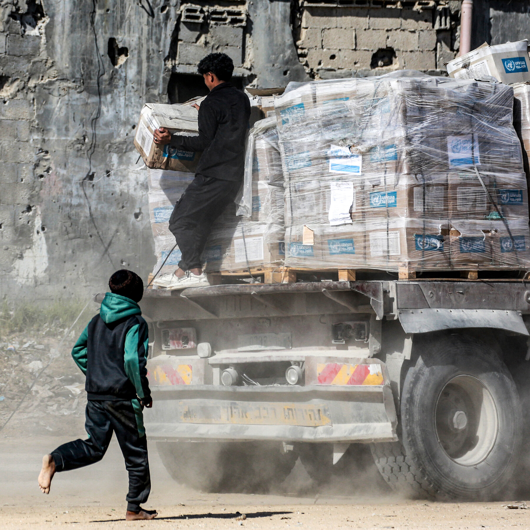 un.-to-pull-international-workers-from-gaza-amid-israeli-strikes