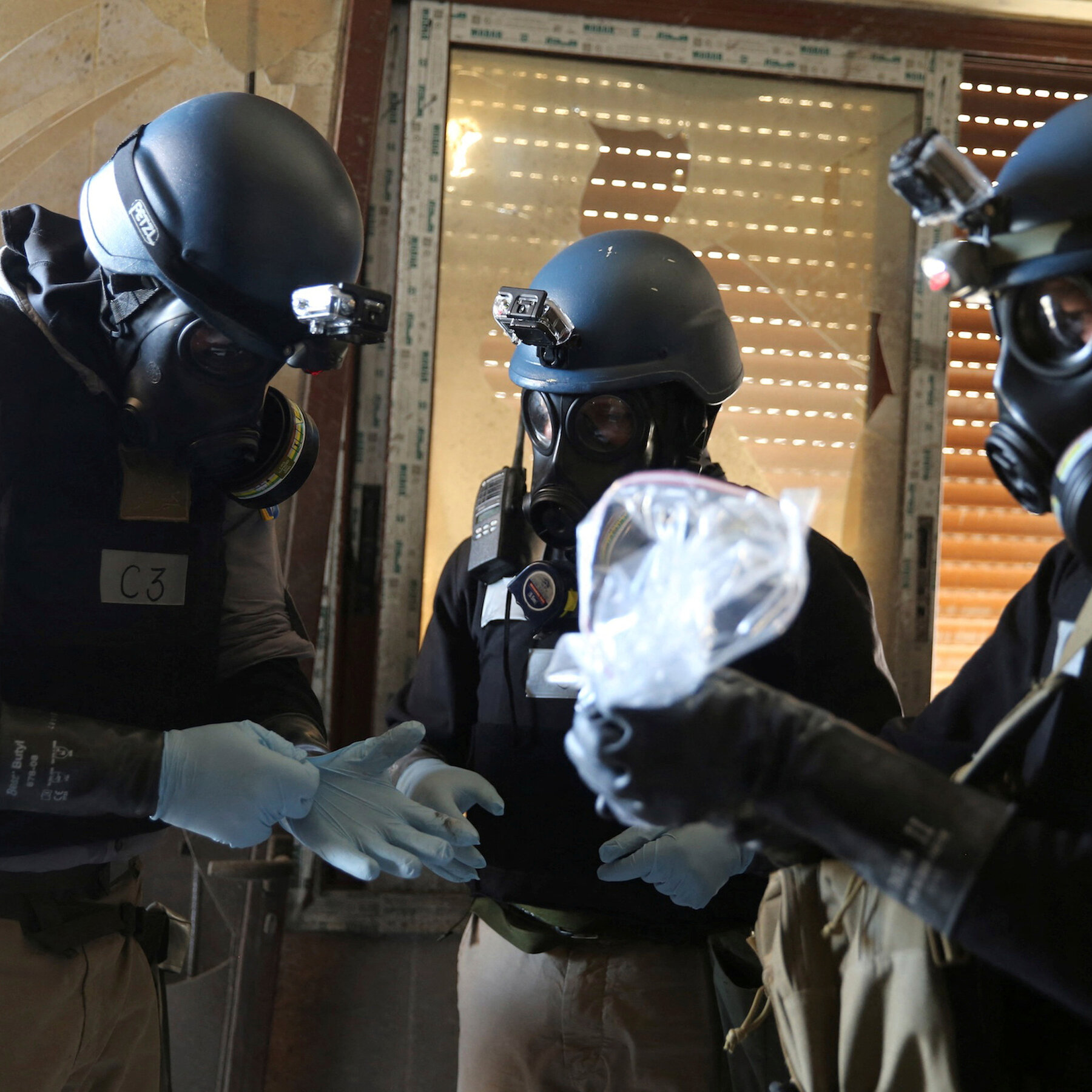 syria-likely-has-over-100-chemical-weapons-sites,-inspectors-say