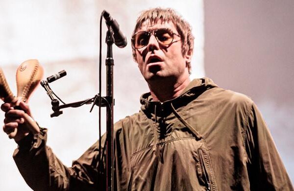 liam-gallagher-takes-a-stand-in-love-child-case