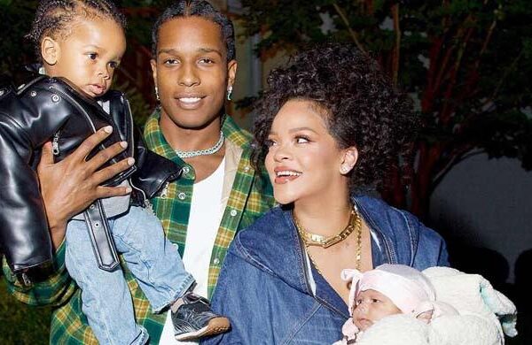 rihanna-pregnant-for-the-third-time?