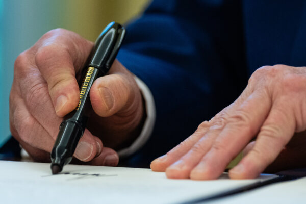 trump’s-new-way-to-kill-regulations:-because-i-say-so