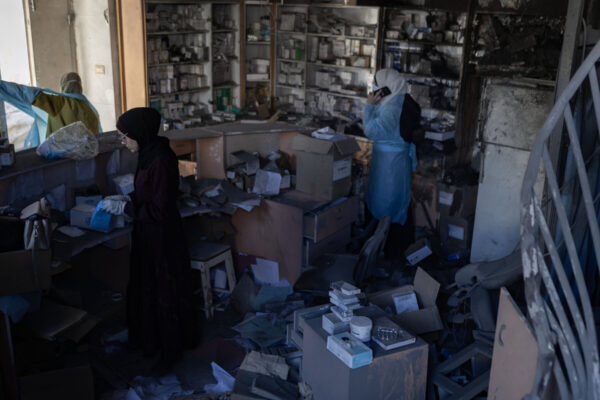 israel-strikes-hospital-in-northern-gaza-and-captures-key-part-of-south